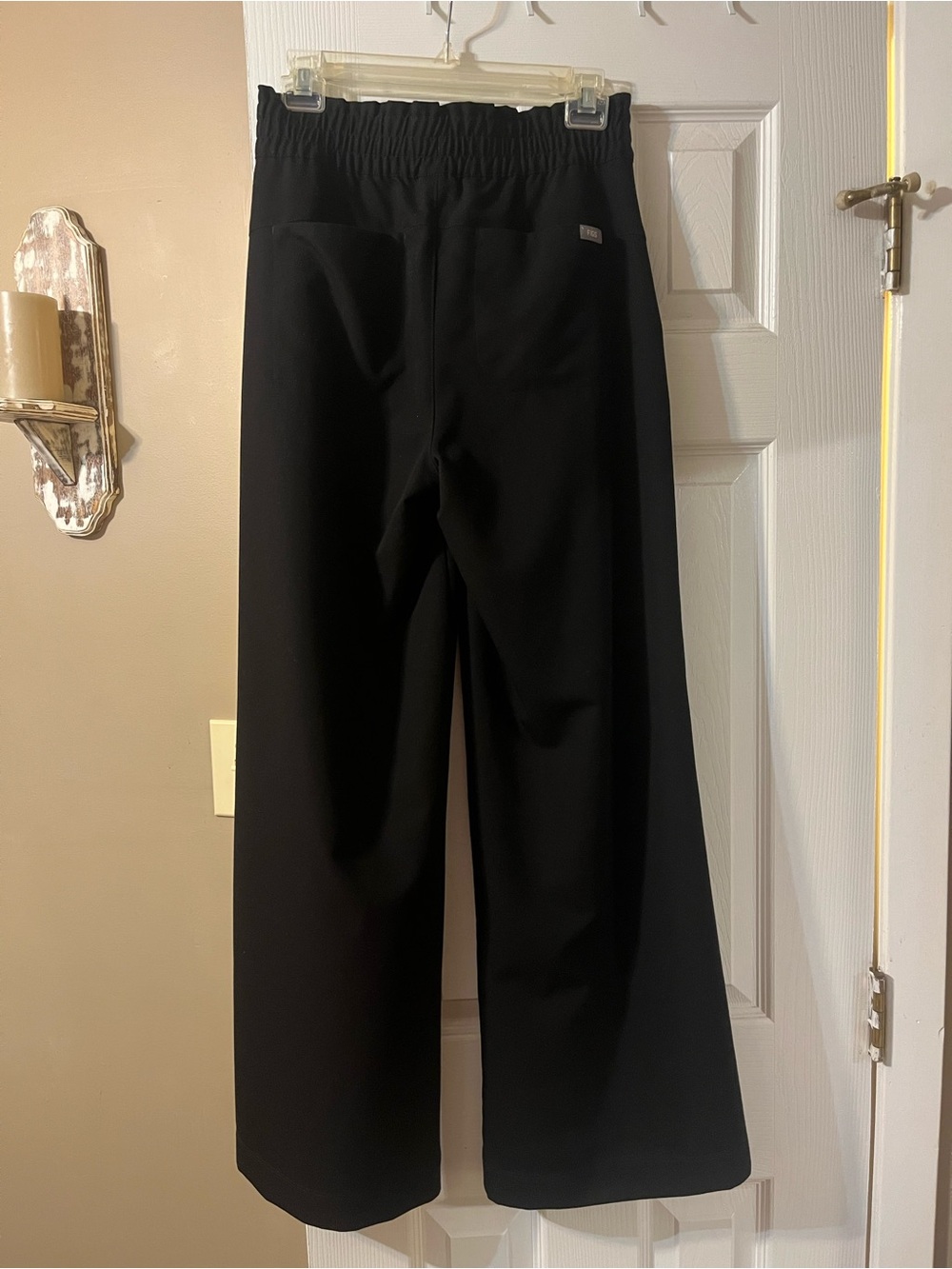 Figs Allison Ultra Wide Leg Scrub Pants in Black - Picture 2 of 2